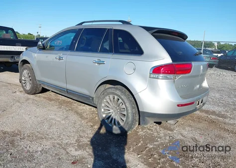 2013 Lincoln Mkx z USA, uszkodzony, nr VIN 2LMDJ8JKXDBL18466